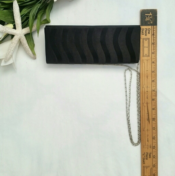 *Vintage Black Silky Satin Clutch with Chain* - Picture 5 of 5